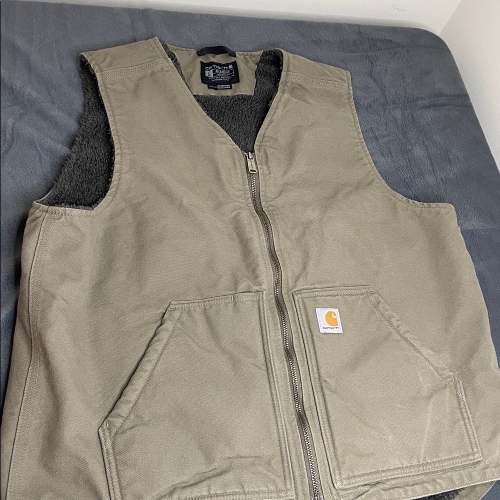 Carhartt Sherpa lined vest